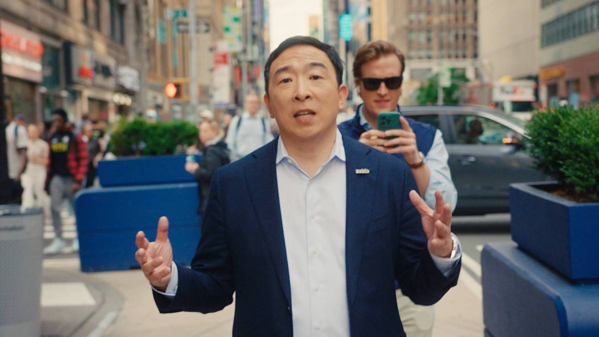 Andrew Yang Credits Mark Cuban for Affordable Cell Carrier