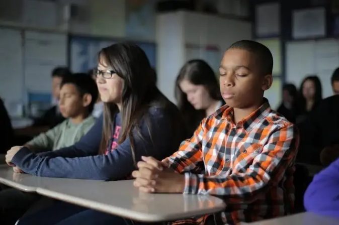 Trial Finds Mindfulness Hurts Teen Mental Health