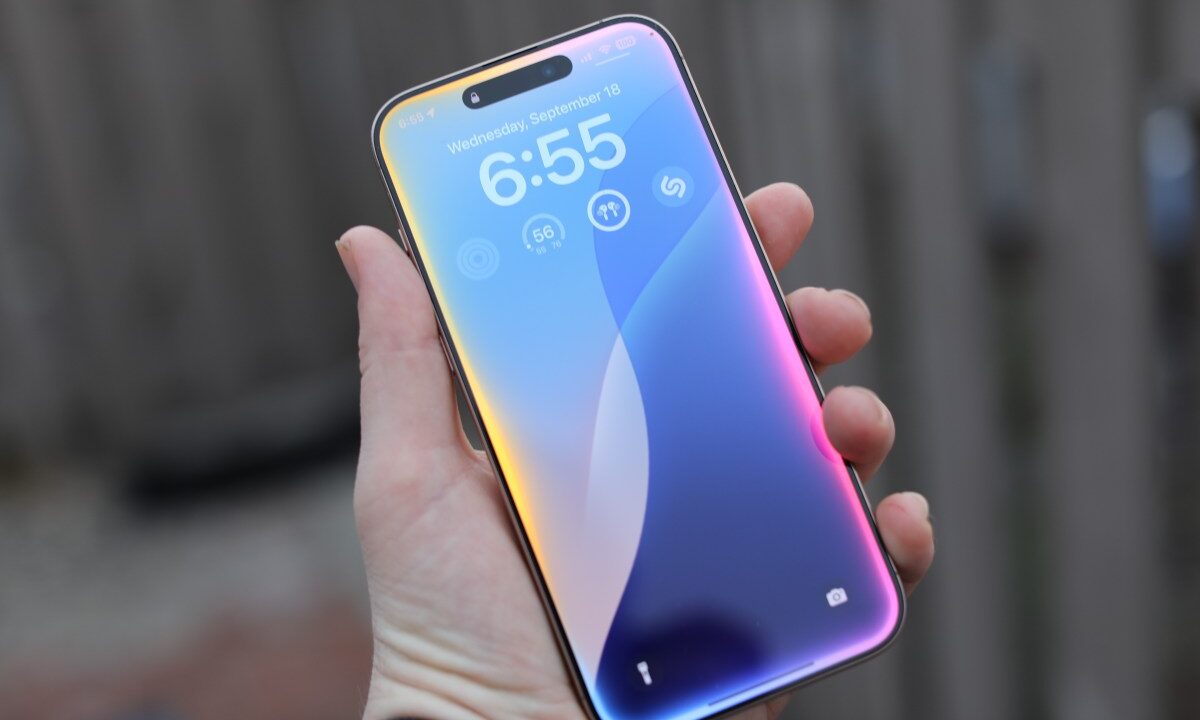 Apple Can Still Dominate AI