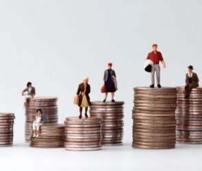 How Social Hierarchy Defines Appeal