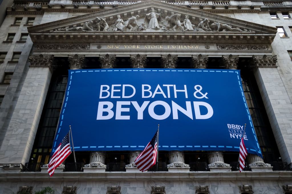 From Bankruptcy to Rebirth: Retailer's Bold Comeback