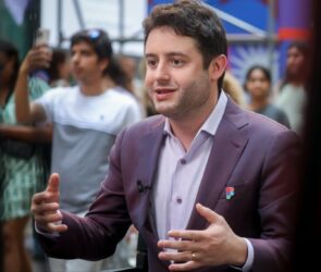 $28B Design Giant Hires Over AI Cuts