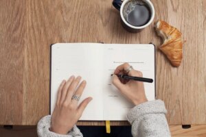 Global Essay Contest Now