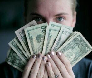 Cyber Cons & Scheming Philosophers