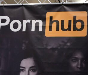 UK Users Face Pornhub Access Block