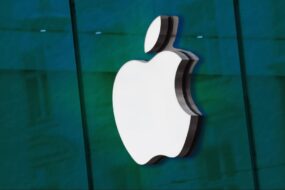 Apple's Secret AI Wearable: Phone Power++