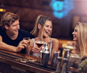 How to Hook Girls Cheat Sheet