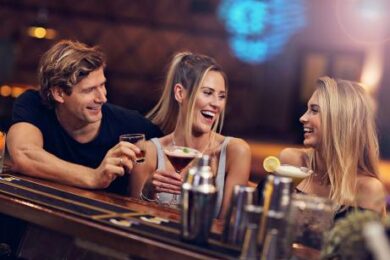 How to Hook Girls Cheat Sheet