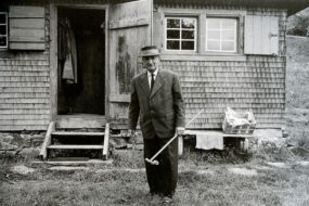 Chōmei, Heidegger, Homelessness, and Home