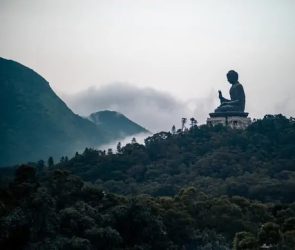 Monism vs Dualism: Is Soul Real?