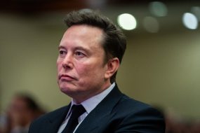 Musk Denies Grok Suicides, Slams OpenAI