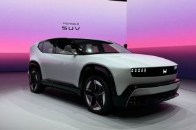 Honda Halts US EV Plans: Tariffs, China.