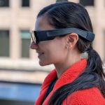 Snapunveils AI glasses after multi-year hiatus