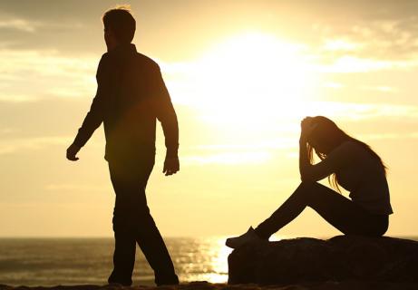 Red flags signal breakup
