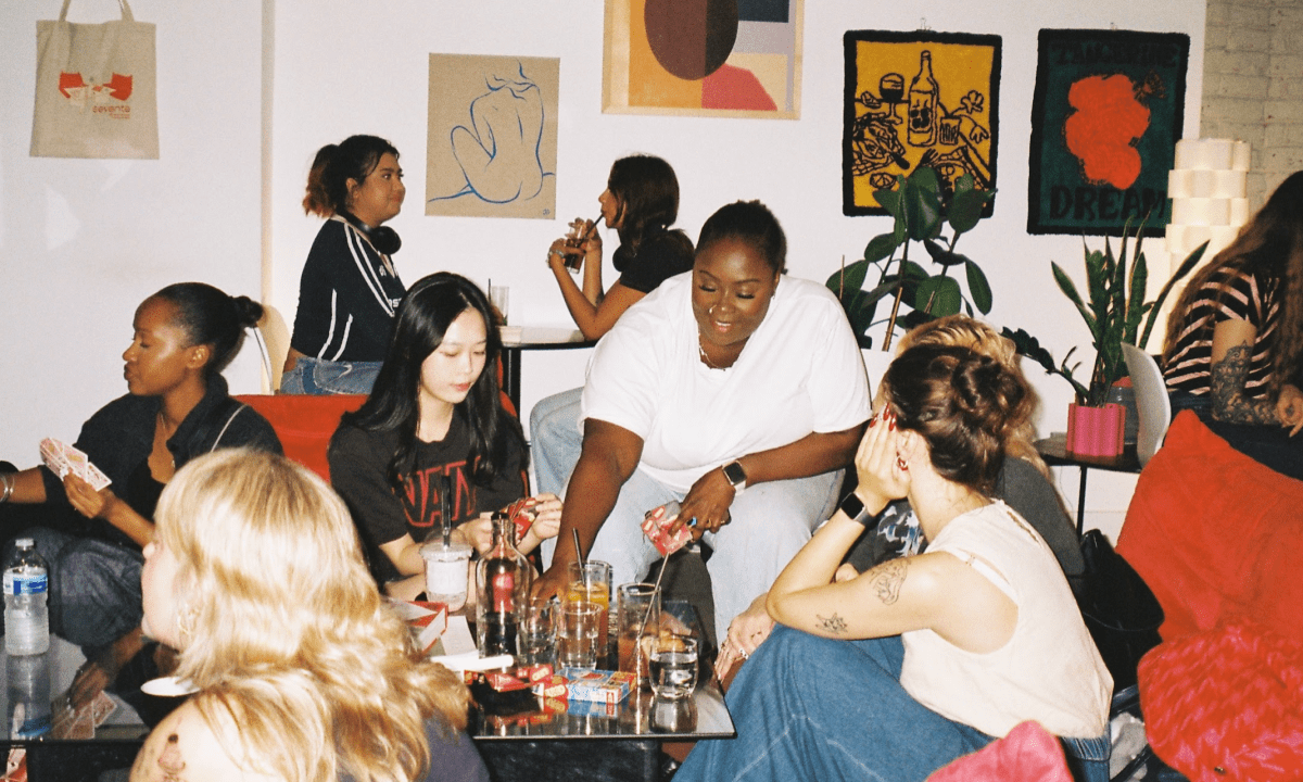 Sonder: The Viral App Redefining Swiping Fatigue