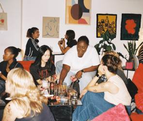 Sonder: The Viral App Redefining Swiping Fatigue