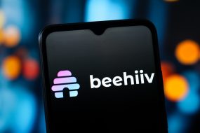 Beehiiv Podcasting Launches to Challenge Patreon