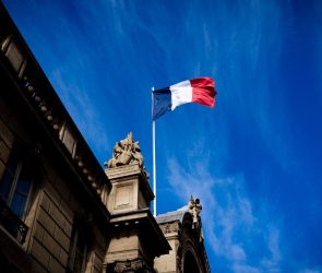France Adopts Linux, Cuts US Tech