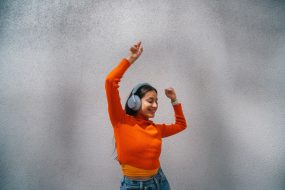AI shapes music social role