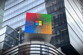 Microsoft Offers Buyouts to 7% Staff